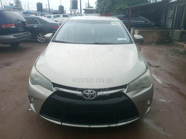 Toyota Camry 2007 Gold