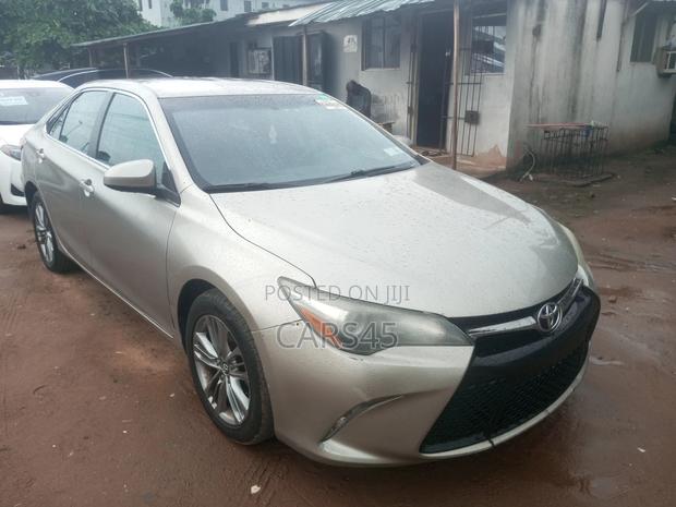 Toyota Camry 2007 Gold