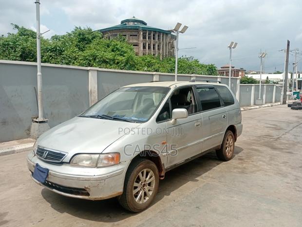 Honda Shuttle 1999 Silver