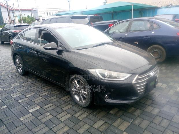 Hyundai Elantra 2018 Black
