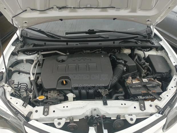 Toyota Corolla S 4dr Sedan (1.8L 4cyl CVT) 2015 White