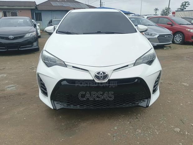 Toyota Corolla S 4dr Sedan (1.8L 4cyl CVT) 2015 White