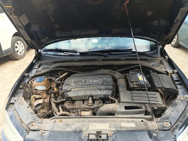 Volkswagen Jetta 2014 Blue