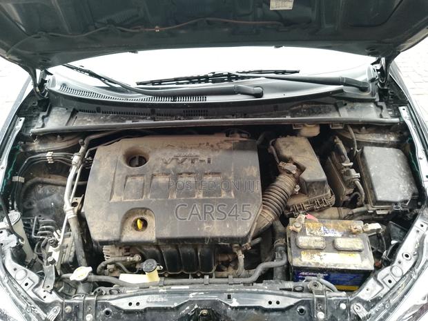 Toyota Corolla 2014 Black