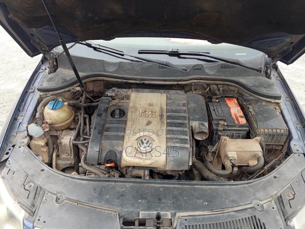 Volkswagen Passat 2.0 TDI Highline 2006 Blue