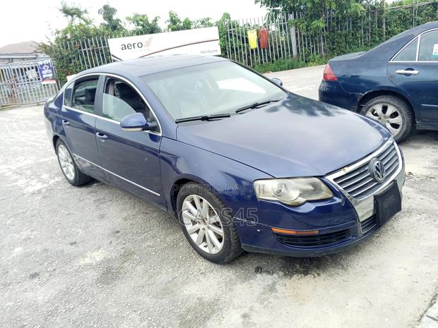 Volkswagen Passat 2.0 TDI Highline 2006 Blue