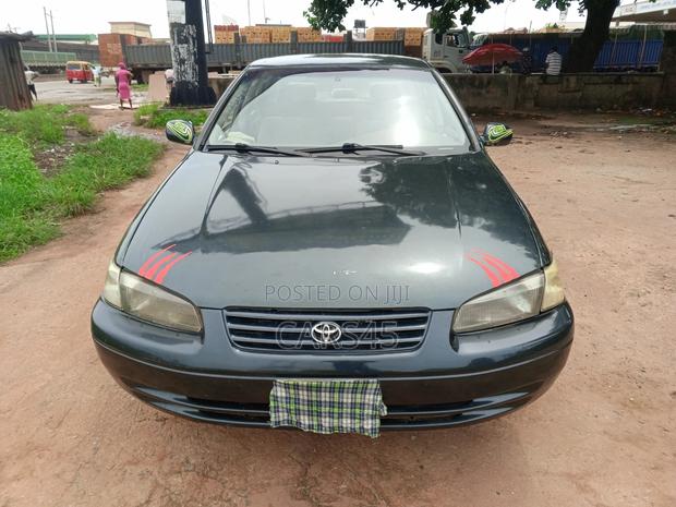 Toyota Camry 1998 Green