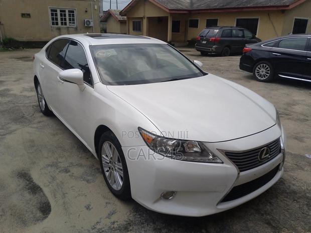 Lexus ES 2013 White