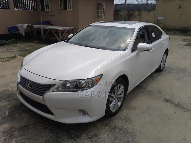 Lexus ES 2013 White