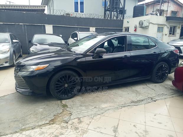 Toyota Camry 2018 Black
