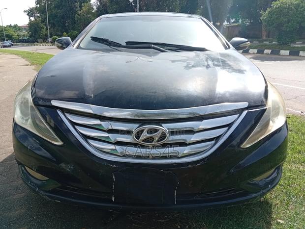 Hyundai Sonata 2012 Black