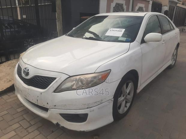 Toyota Camry 2011 White