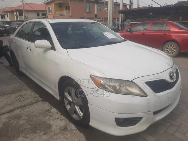 Toyota Camry 2011 White