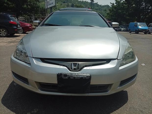 Honda Accord 2003 Silver