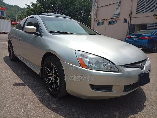 Honda Accord 2003 Silver