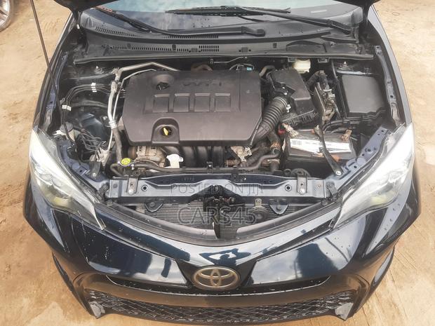 Toyota Corolla 2018 Gray