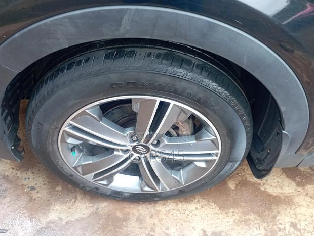 Hyundai Santa Fe 2016 Black