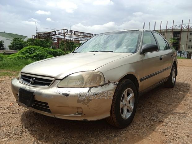 Honda Civic 2000 Gold