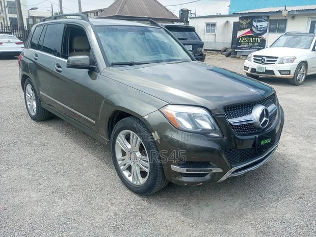 Mercedes-Benz GLK-Class 2013 Brown