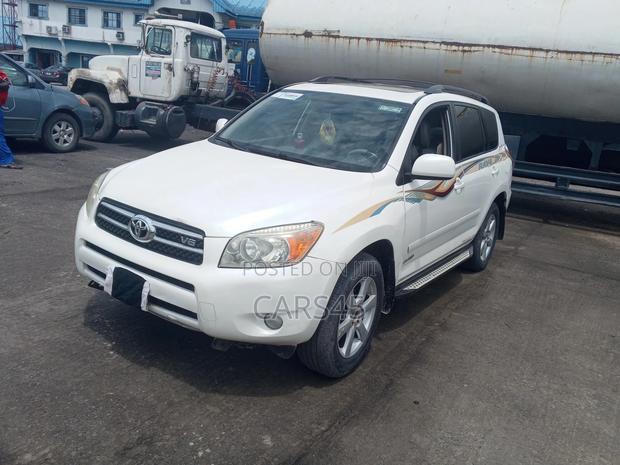 Toyota RAV4 Limited V6 2008 White