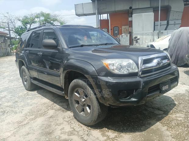 Toyota 4-Runner Limited 4x4 V6 2006 Gray