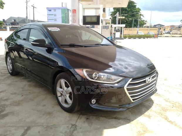 Hyundai Elantra 2017 Black