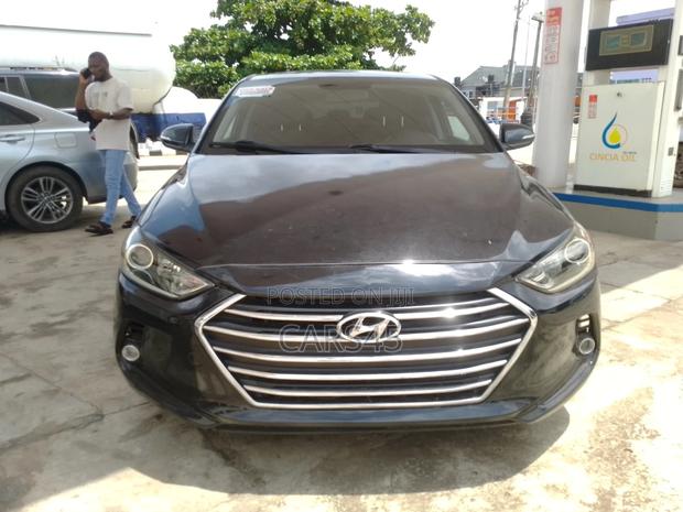 Hyundai Elantra 2017 Black