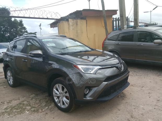 Toyota RAV4 2015 Brown