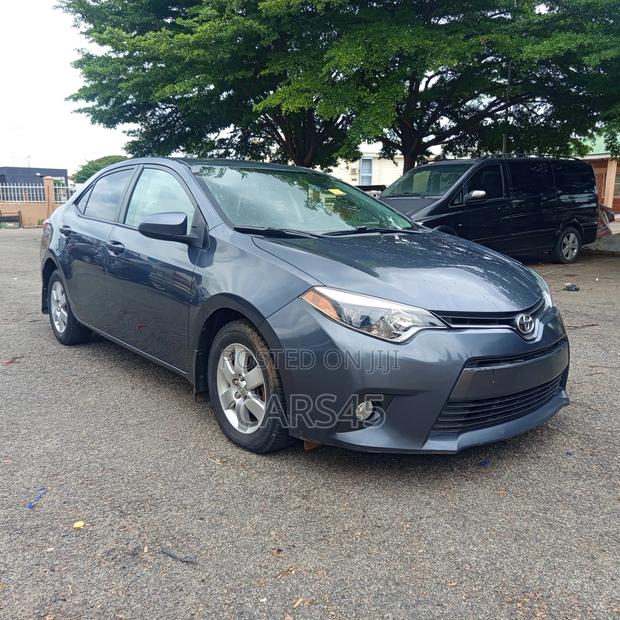 Toyota Corolla 2015 Gray