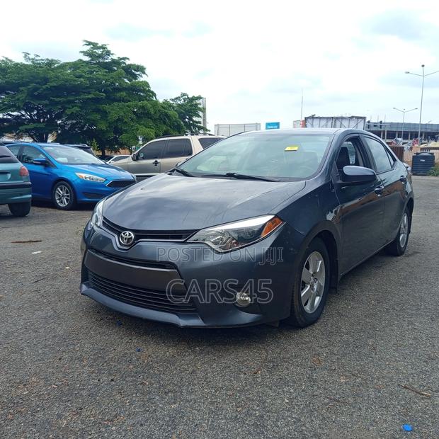 Toyota Corolla 2015 Gray