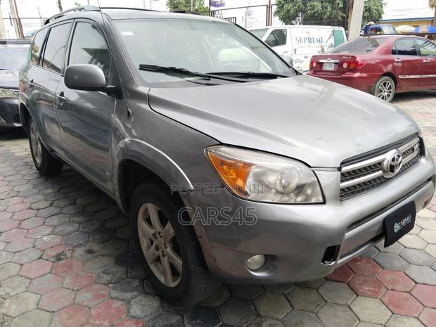 Toyota RAV4 2007 Green