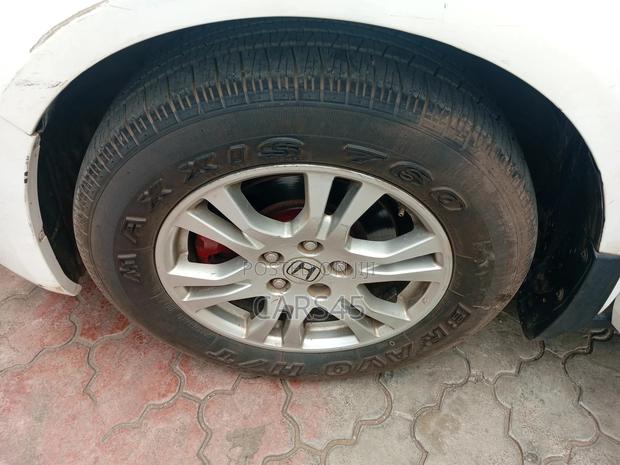 Honda Odyssey 2012 White