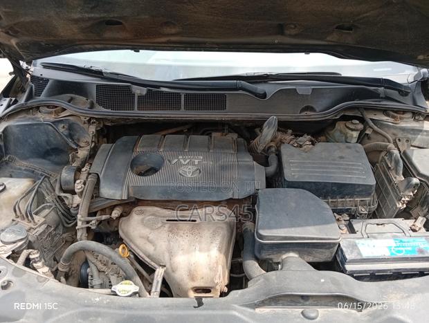 Toyota Venza 2009 Silver