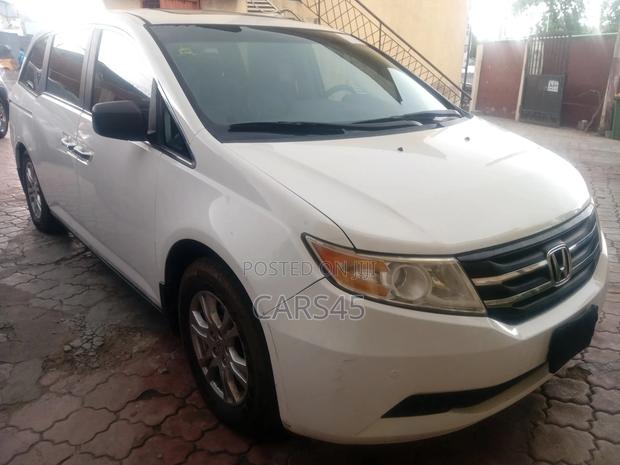 Honda Odyssey 2012 White