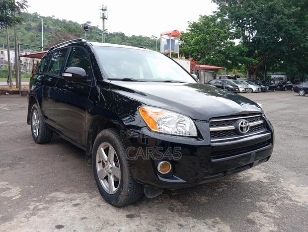 Toyota RAV4 2011 Black