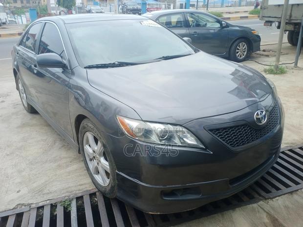 Toyota Camry 2008 Gray