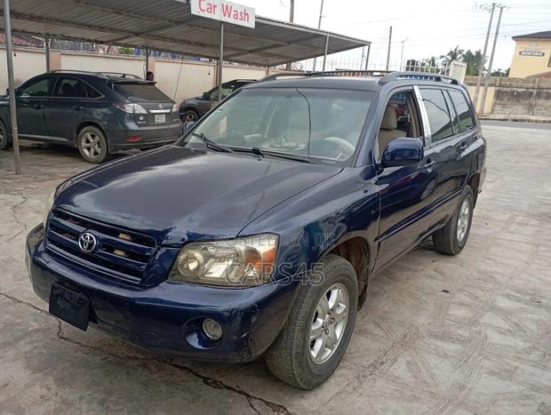 Toyota Highlander 2004 Blue