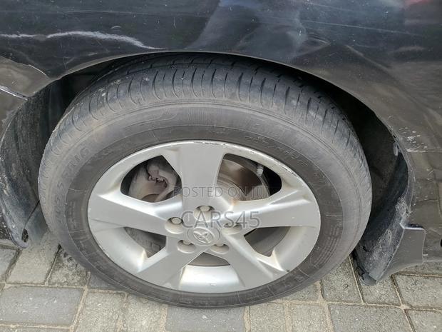 Toyota Corolla 2012 Black