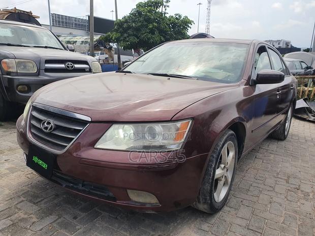Hyundai Sonata 2010 Red
