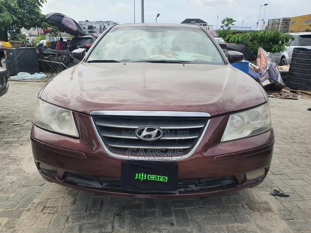 Hyundai Sonata 2010 Red