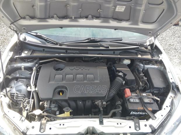 Toyota Corolla L 4dr Sedan (1.8L 4cyl 4A) 2014 Silver