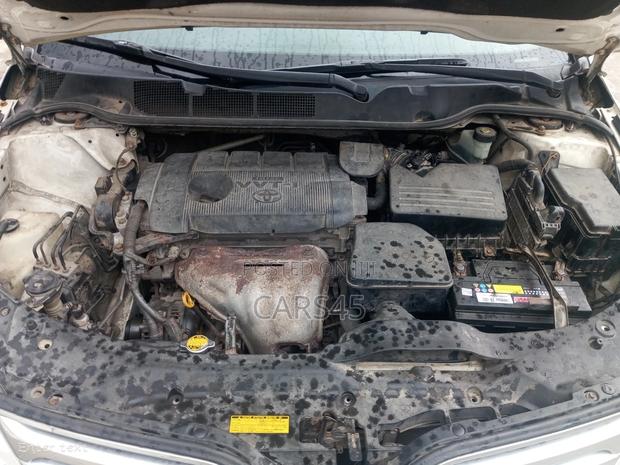 Toyota Venza 2011 White