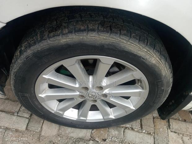 Toyota Venza 2011 White