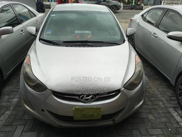 Hyundai Elantra 2012 Silver