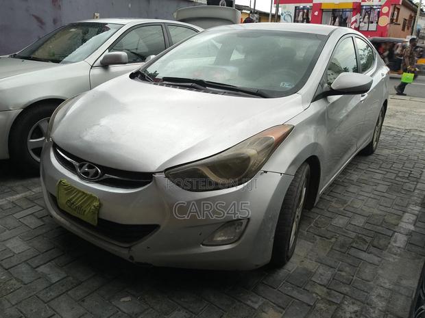 Hyundai Elantra 2012 Silver