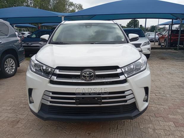 Toyota Highlander 2019 White