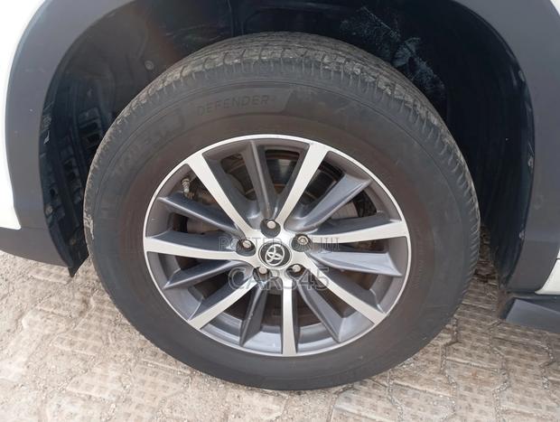 Toyota Highlander 2019 White