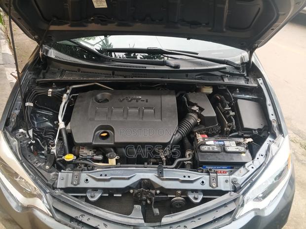 Toyota Corolla 2015 Blue