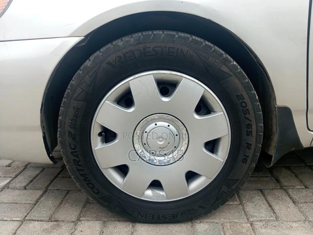 Toyota Corolla 2004 Silver