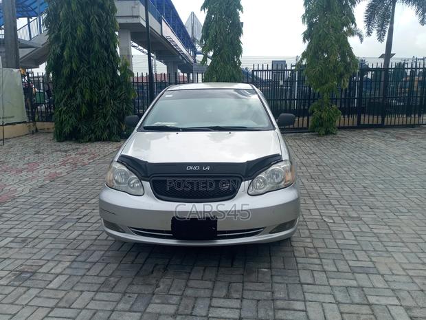 Toyota Corolla 2004 Silver